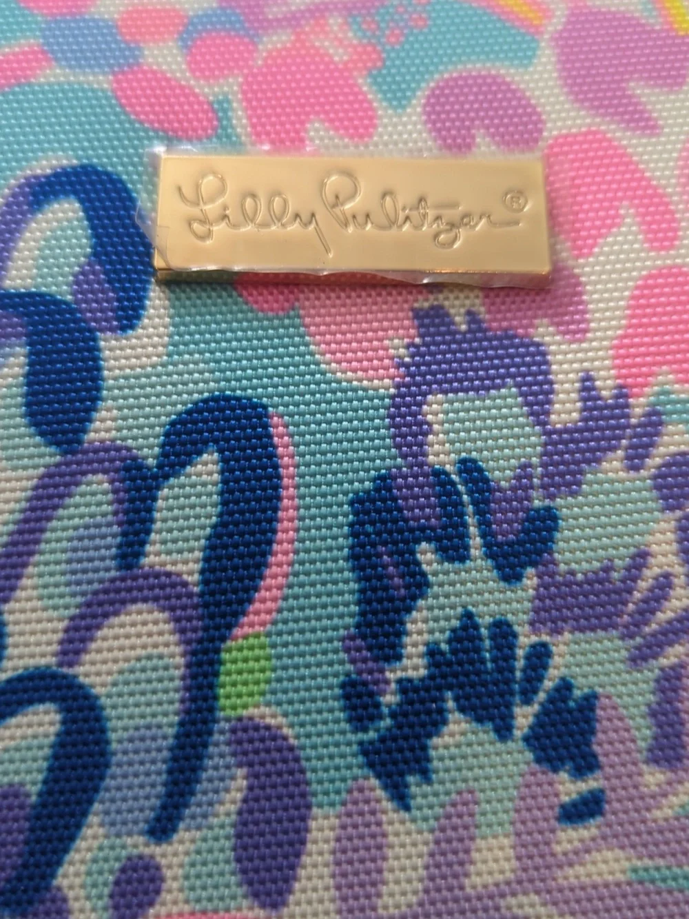 NWOT Lilly Pulitzer GWP Under The Seat Carry-On Rolling Luggage Suitcase - Picture 3 of 7